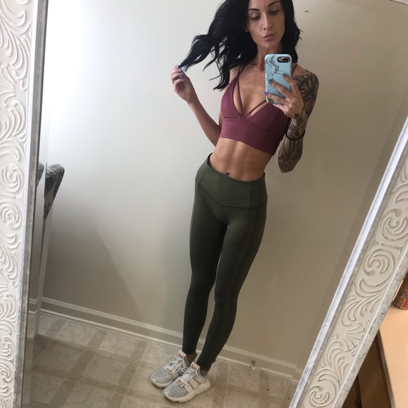 Meet your Posher, Kiana lyn - Picture 4 of 7